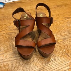 Target wedges in size 9.5